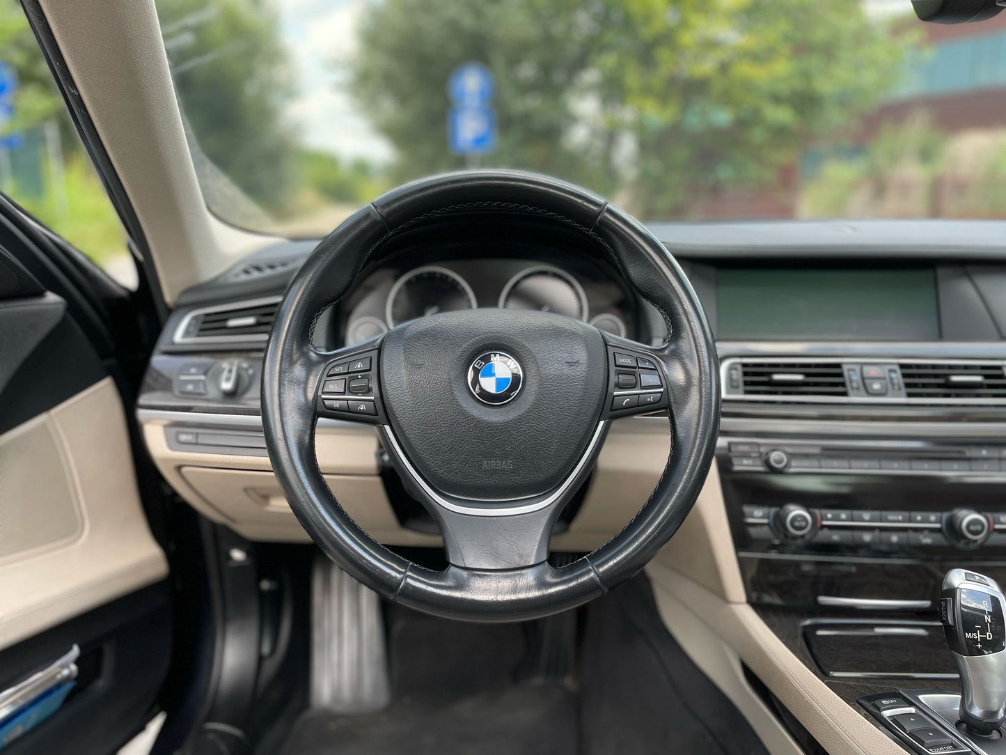 BMW 740d XDRIVE