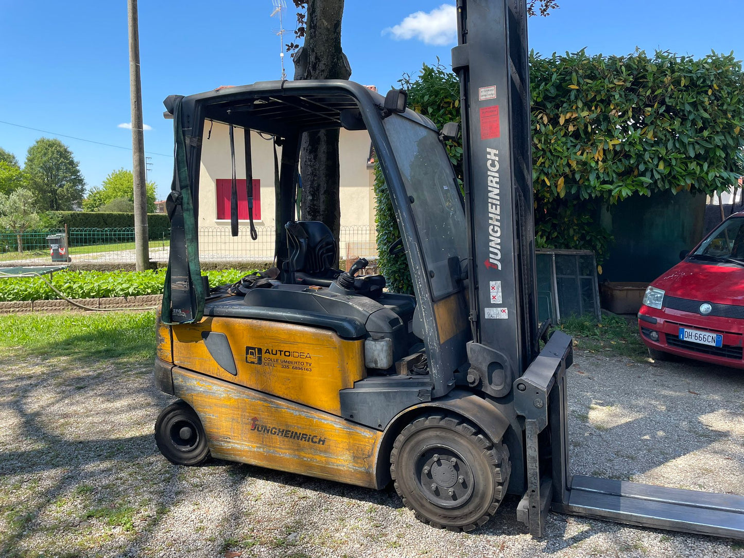 Muletto Jungheinrich EFG430 montante duplex