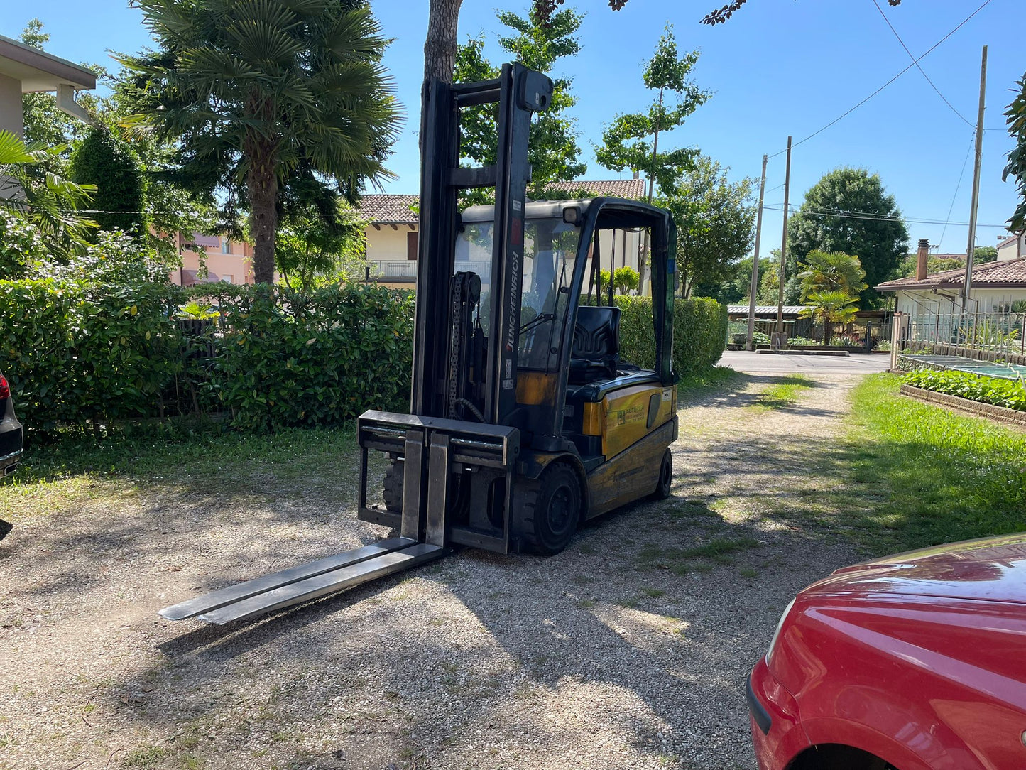 Muletto Jungheinrich EFG430 montante duplex