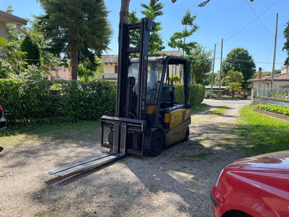 Muletto Jungheinrich EFG430 montante duplex