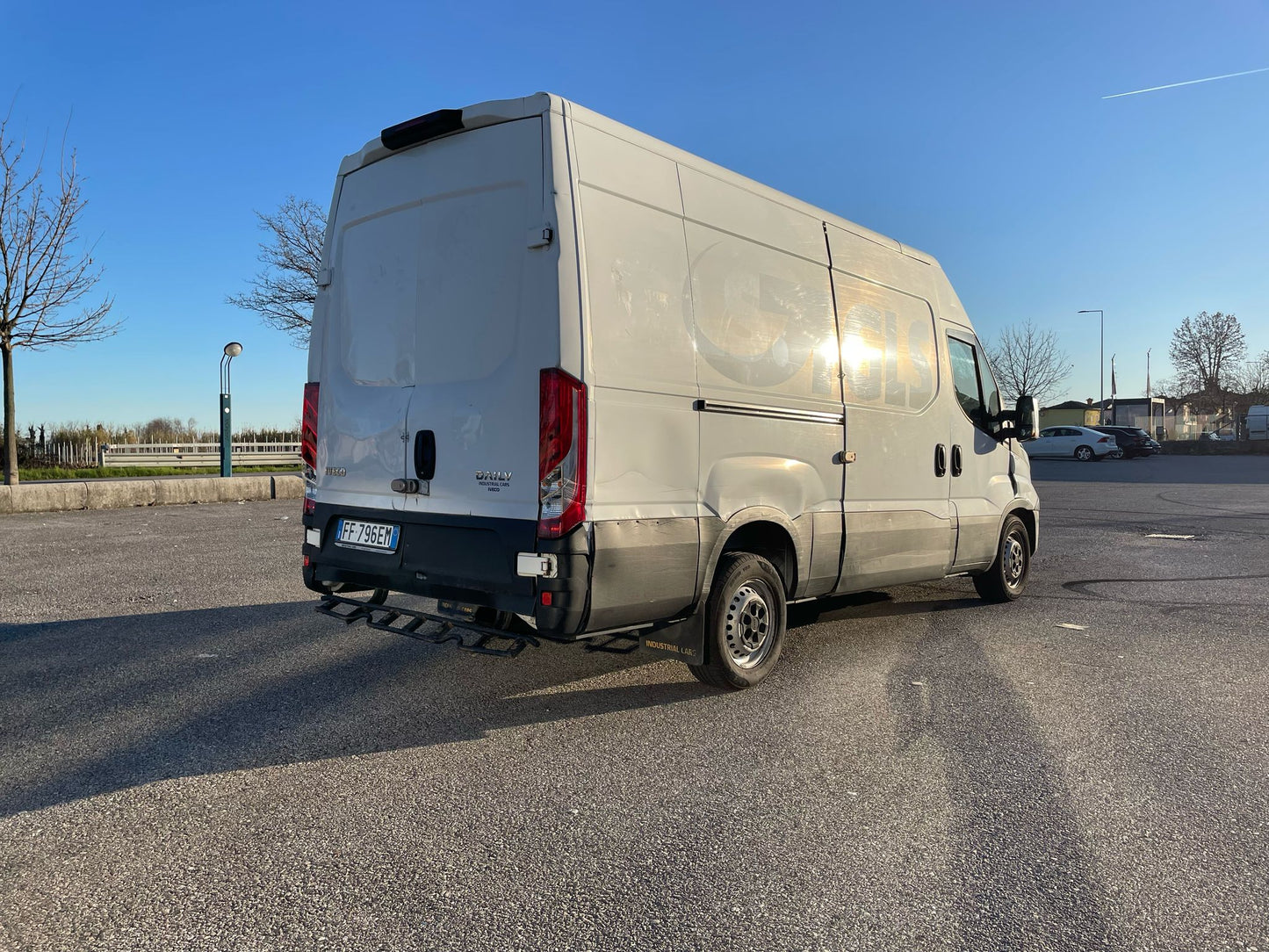 Furgone Iveco Daily 35-130