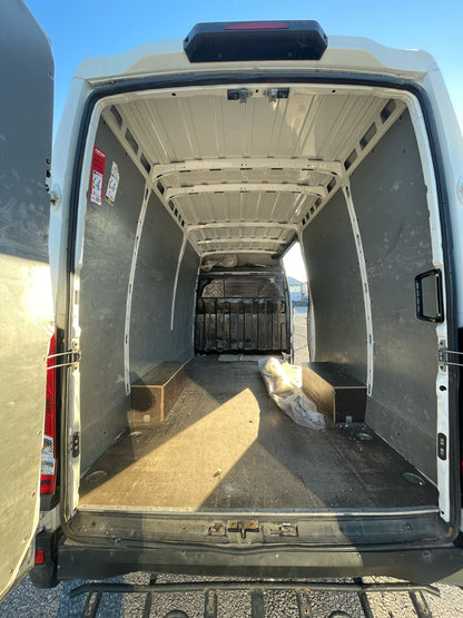 Furgone Iveco Daily 35-130